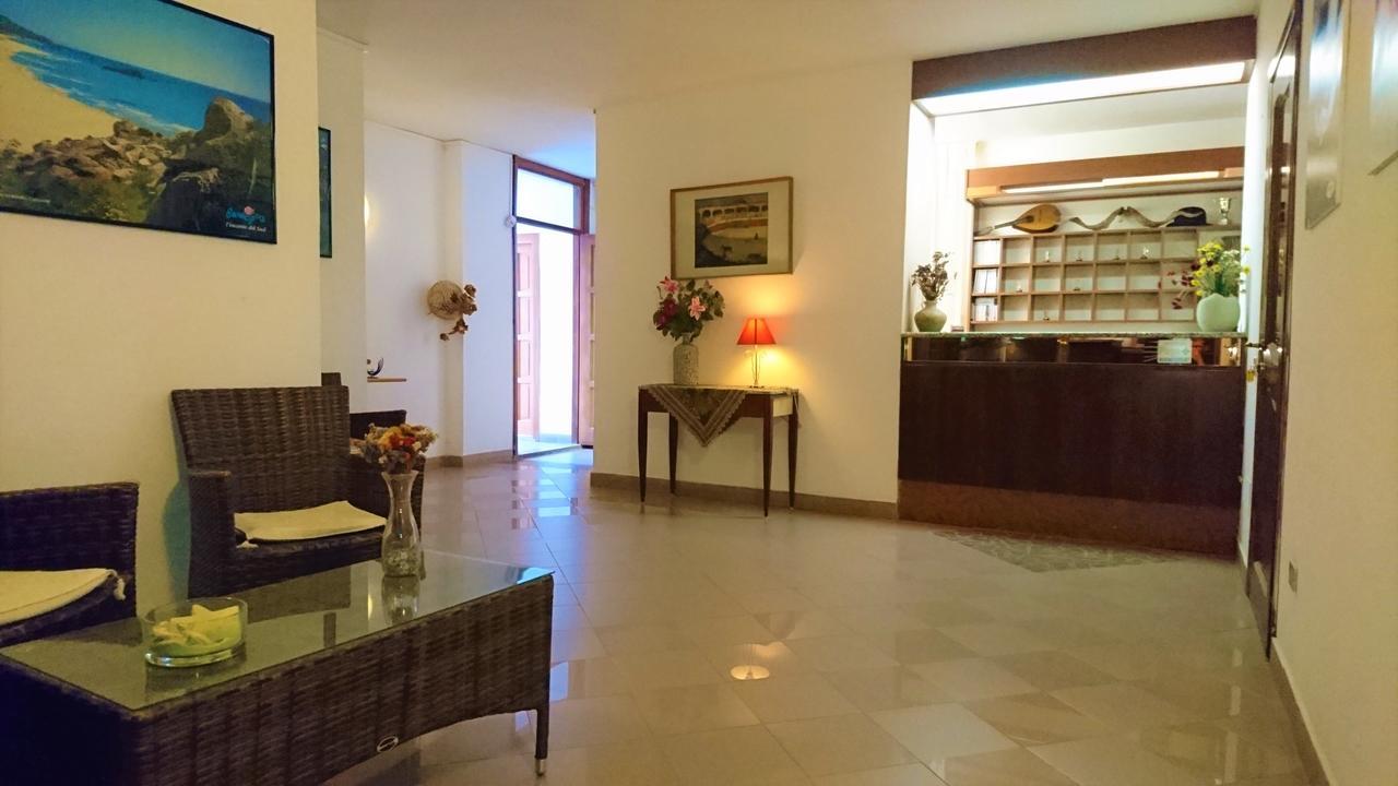 Il Complesso Saraceno Hotel Торе деле Стеле Екстериор снимка